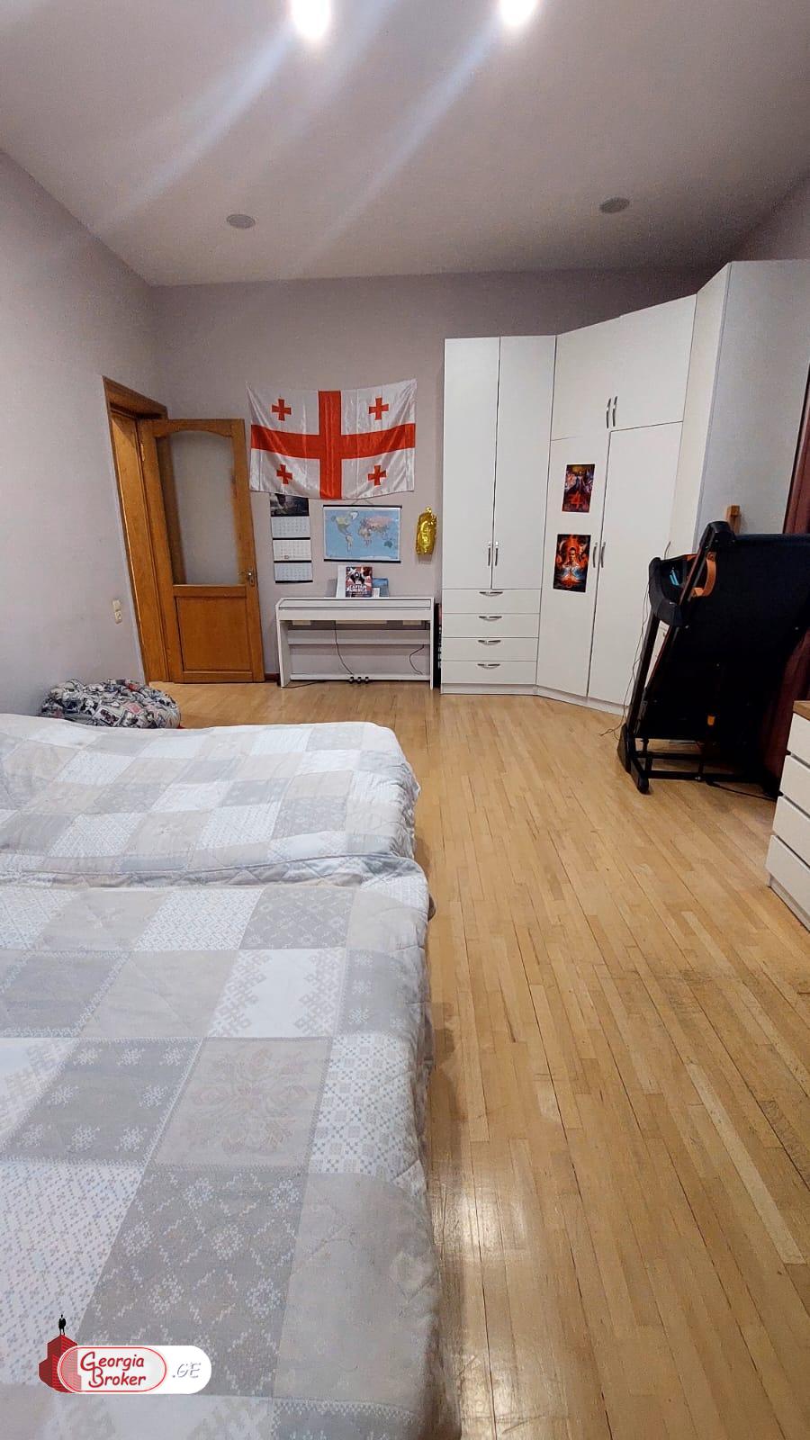 nearly repaired 5-room apartment for sale